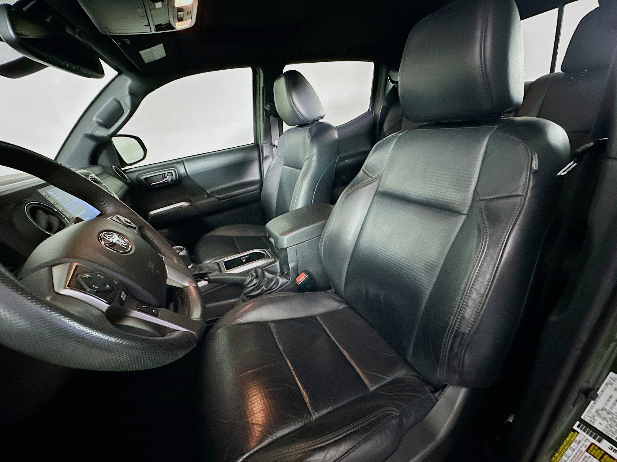 Used 2021 Toyota Tacoma Limited image 13