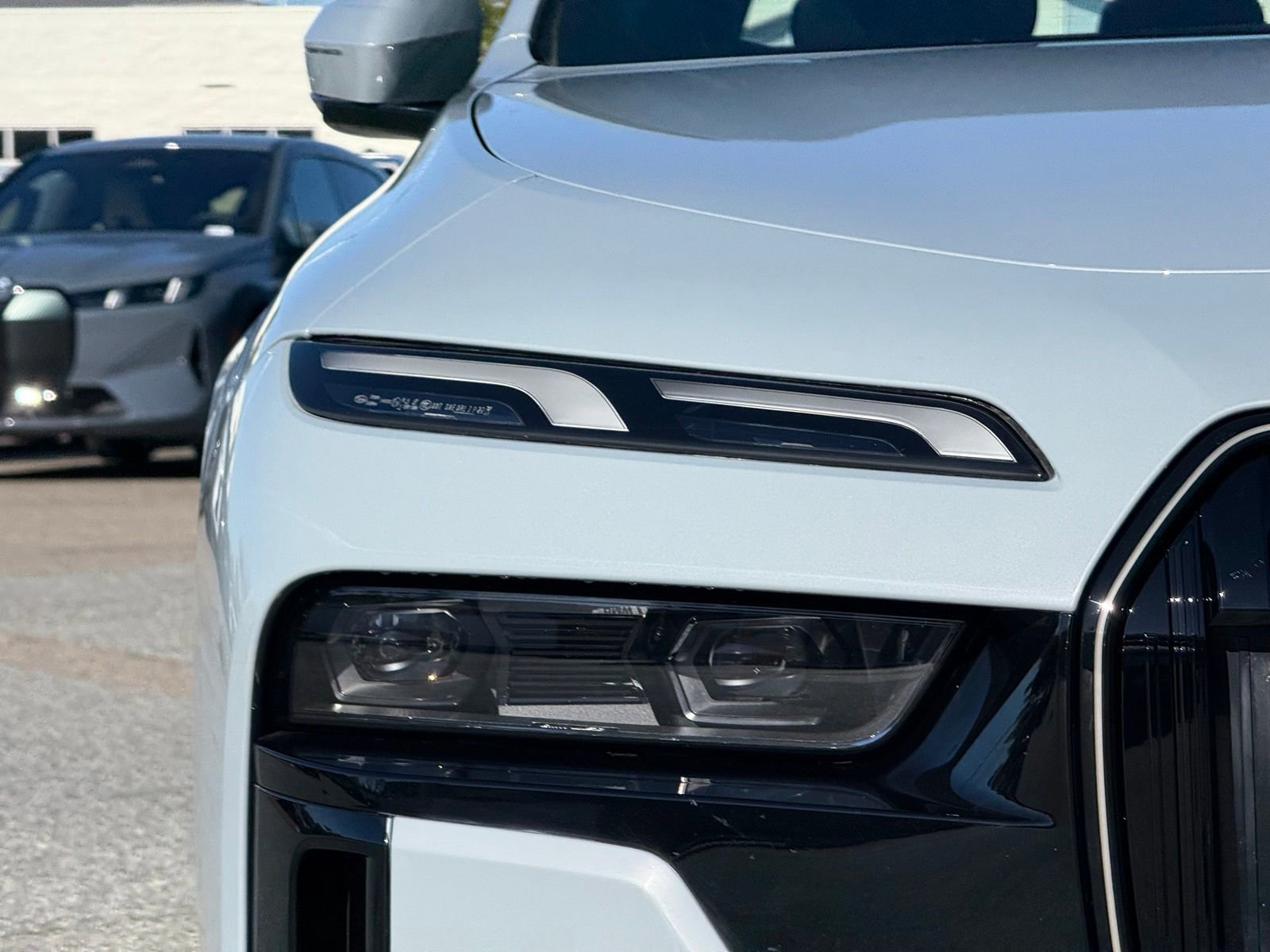 Used 2025 BMW i7 eDrive50 w/ M Sport Package image 13