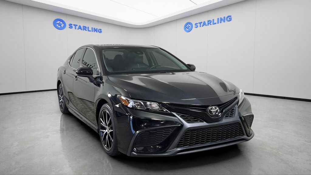 Used 2021 Toyota Camry SE FWD image 14