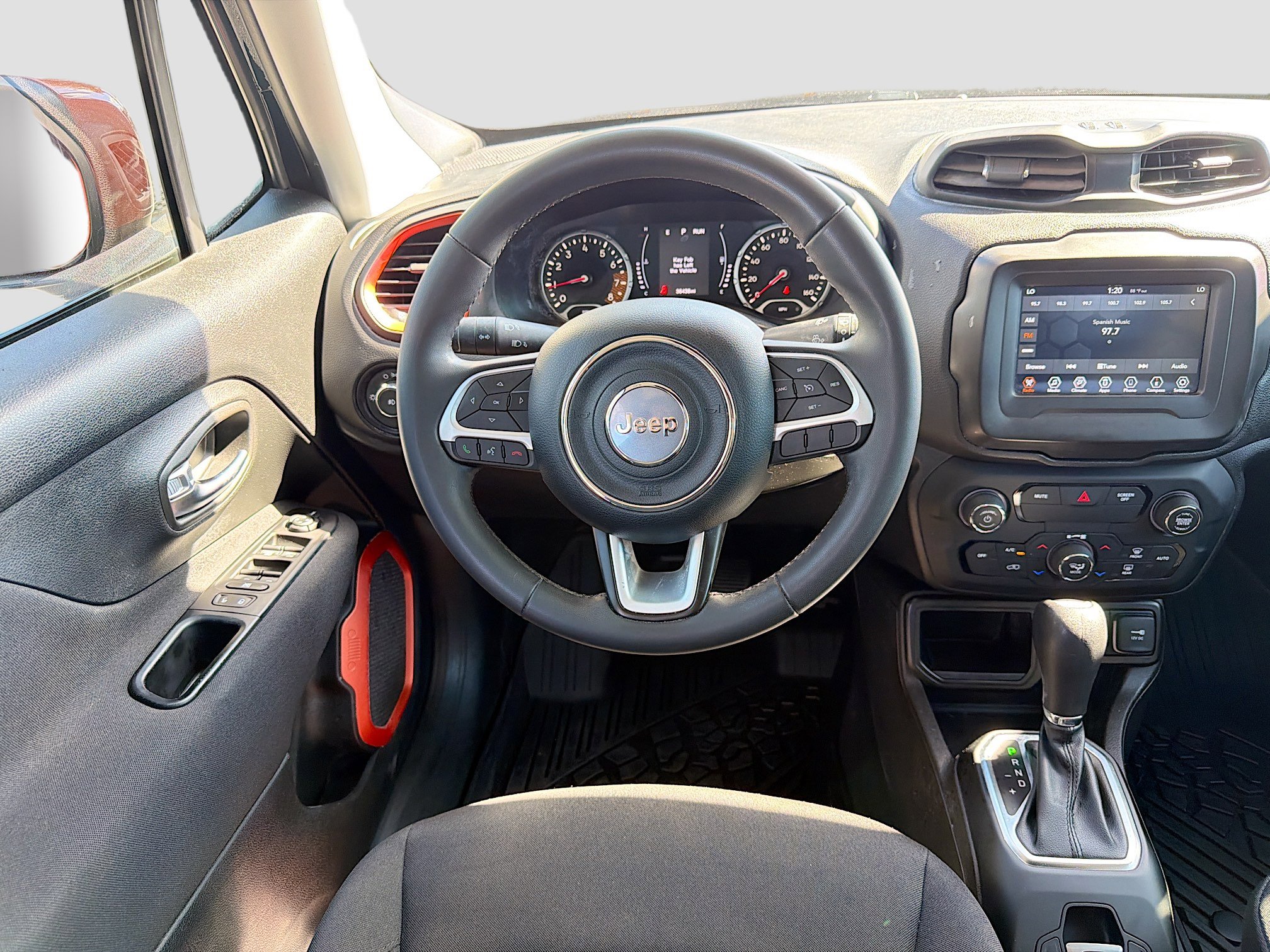 Used 2020 Jeep Renegade Latitude image 16