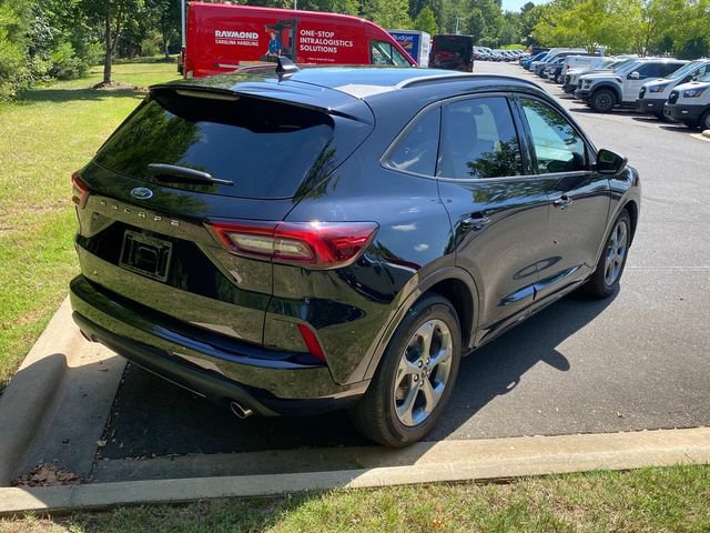 Used 2023 Ford Escape ST-Line w/ Tech Pack #1 FWD image 33