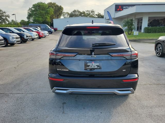 New 2026 Mitsubishi Outlander SE FWD image 5