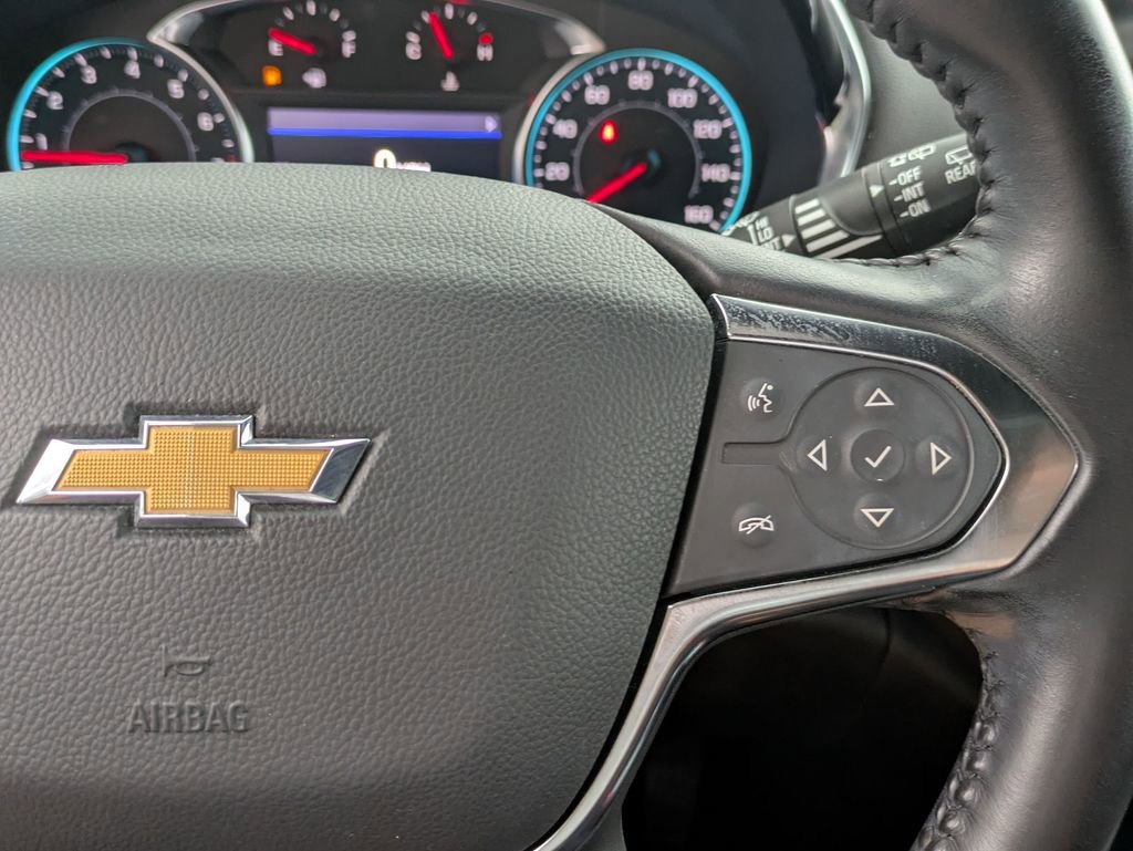 Used 2022 Chevrolet Traverse LT FWD image 15