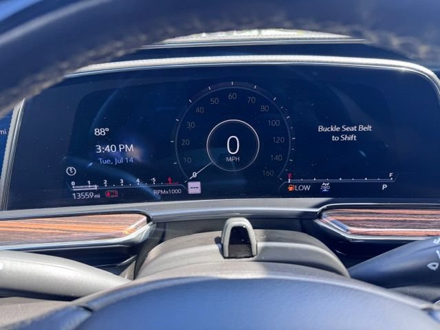 Certified 2024 Cadillac Escalade Premium Luxury AWD/4WD image 10