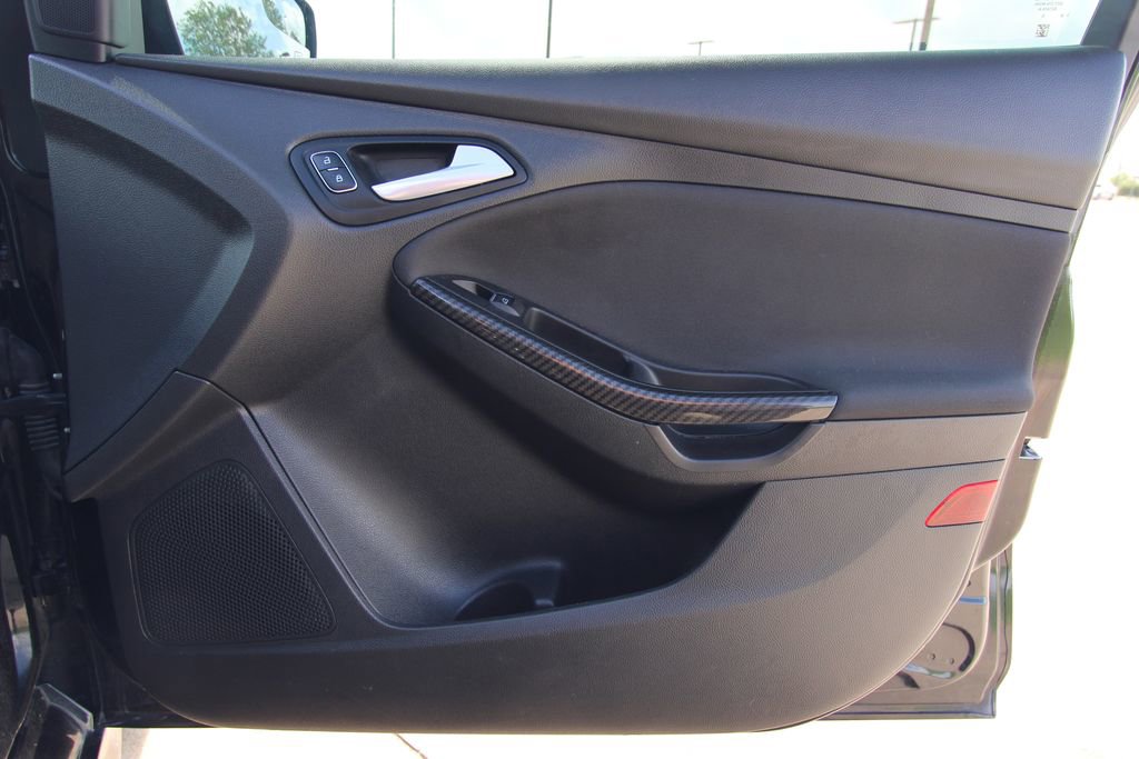 Used 2018 Ford Focus ST w/ Equipment Group 402A image 40