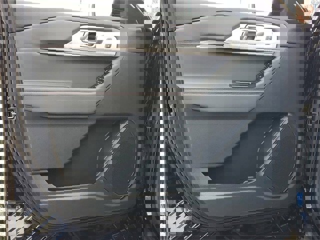 New 2025 Ford Explorer Active w/ Active Comfort Package image 11