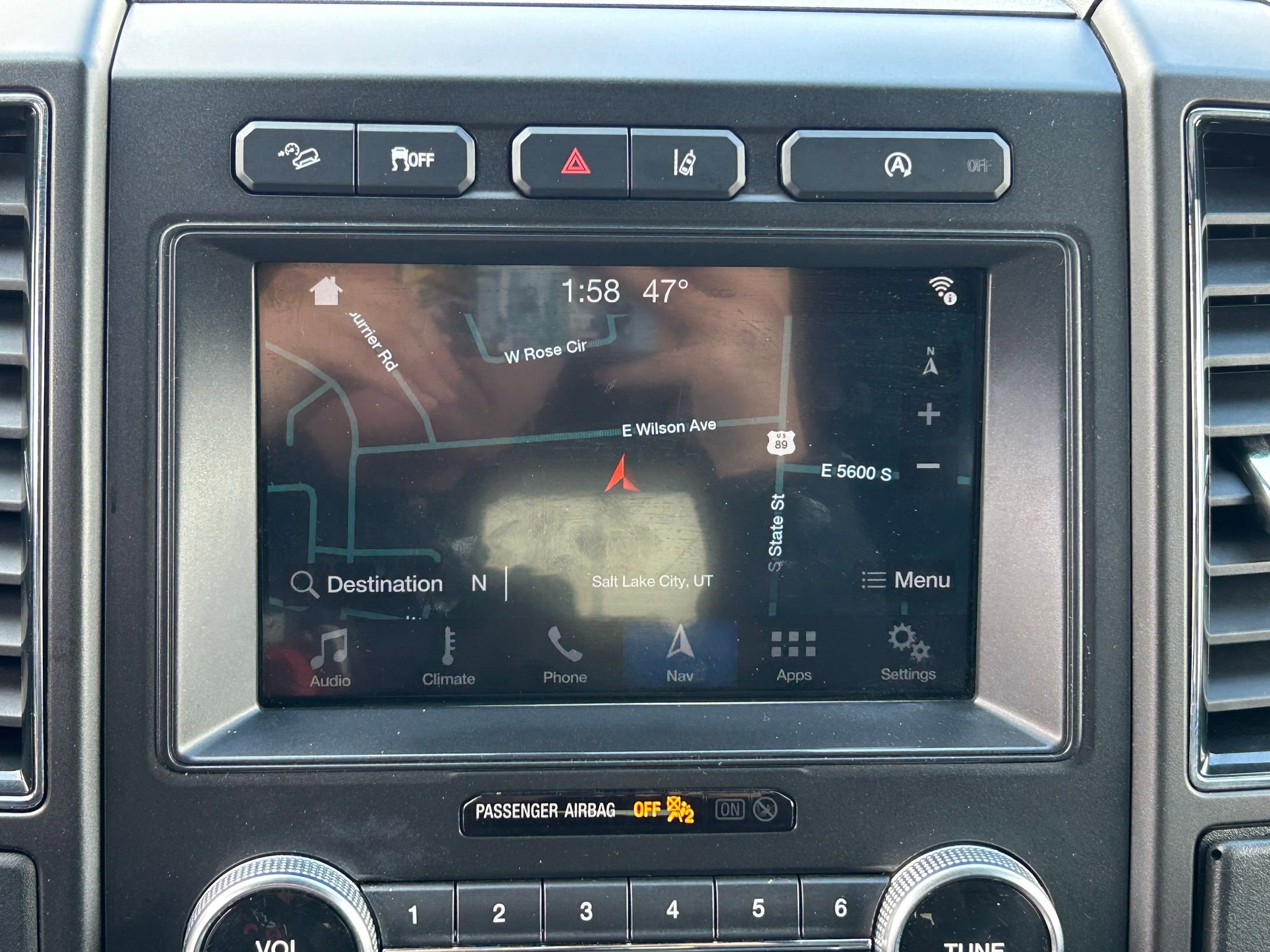 Used 2018 Ford Expedition Limited w/ Equipment Group 301A AWD/4WD image 21