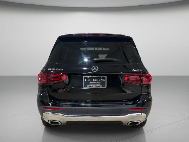 Used 2024 Mercedes-Benz GLB 250 4MATIC image 5