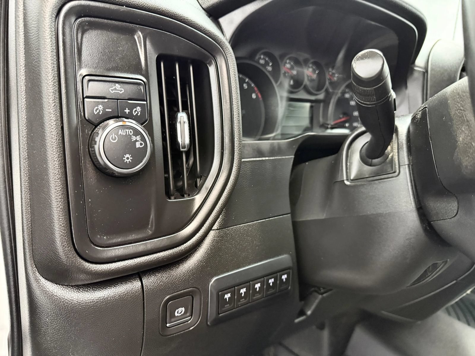 Used 2020 Chevrolet Silverado 2500 W/T w/ WT Convenience Package RWD image 11