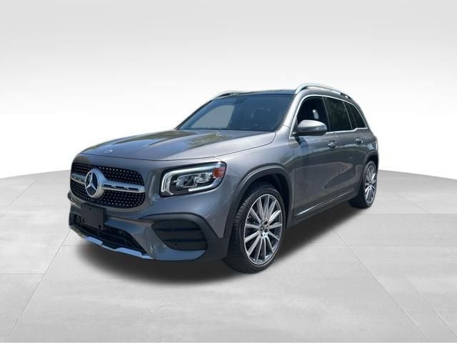 Certified 2021 Mercedes-Benz GLB 250 4MATIC w/ AMG Line image 1
