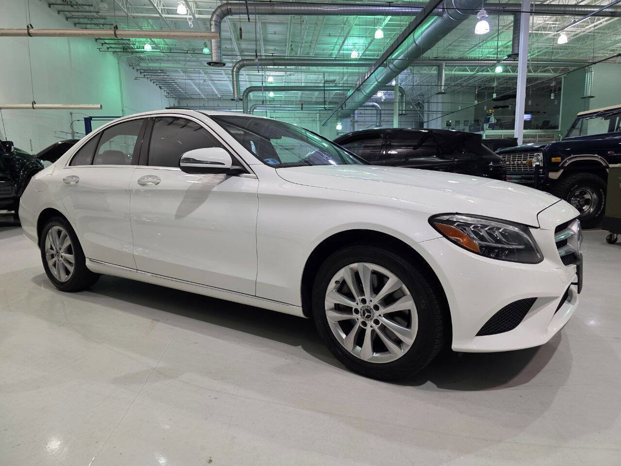 Used 2019 Mercedes-Benz C 300 4MATIC Sedan image 2