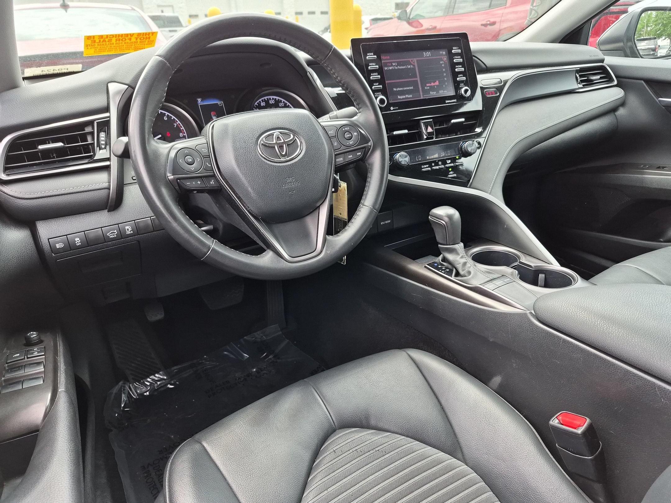 Used 2024 Toyota Camry SE FWD image 27