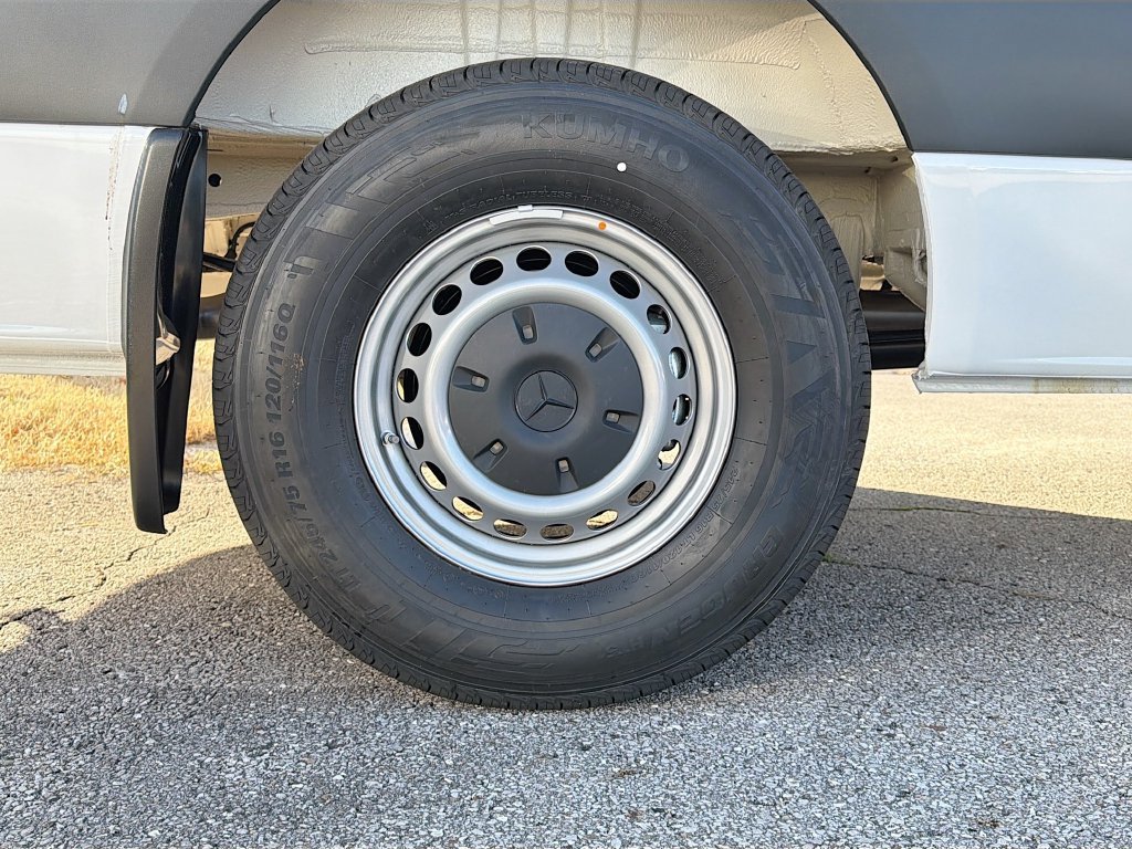 New 2026 Mercedes-Benz Sprinter 2500 image 31