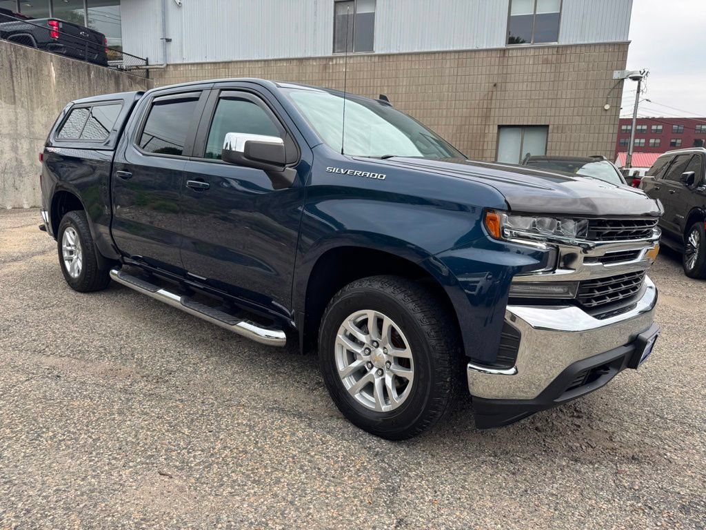 Used 2021 Chevrolet Silverado 1500 LT AWD/4WD image 9