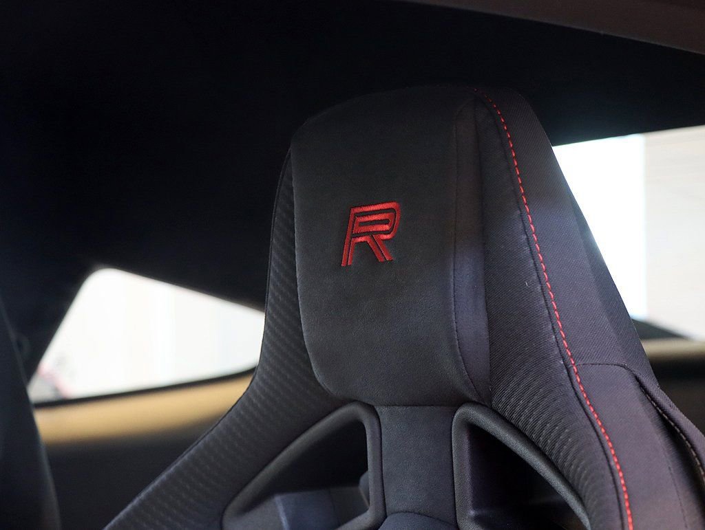 Used 2017 Ford Mustang Shelby GT350R w/ GT350R Equipment Group 920A image 34