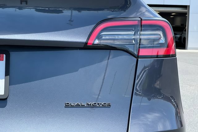 Used 2022 Tesla Model Y Performance AWD/4WD image 29