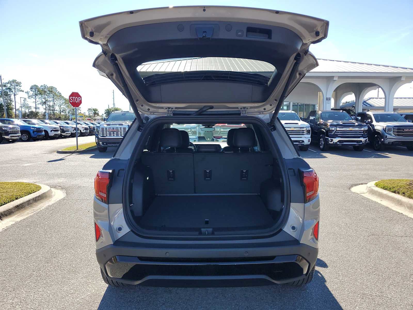 New 2026 GMC Terrain Elevation w/ Elevation Premium Package image 5