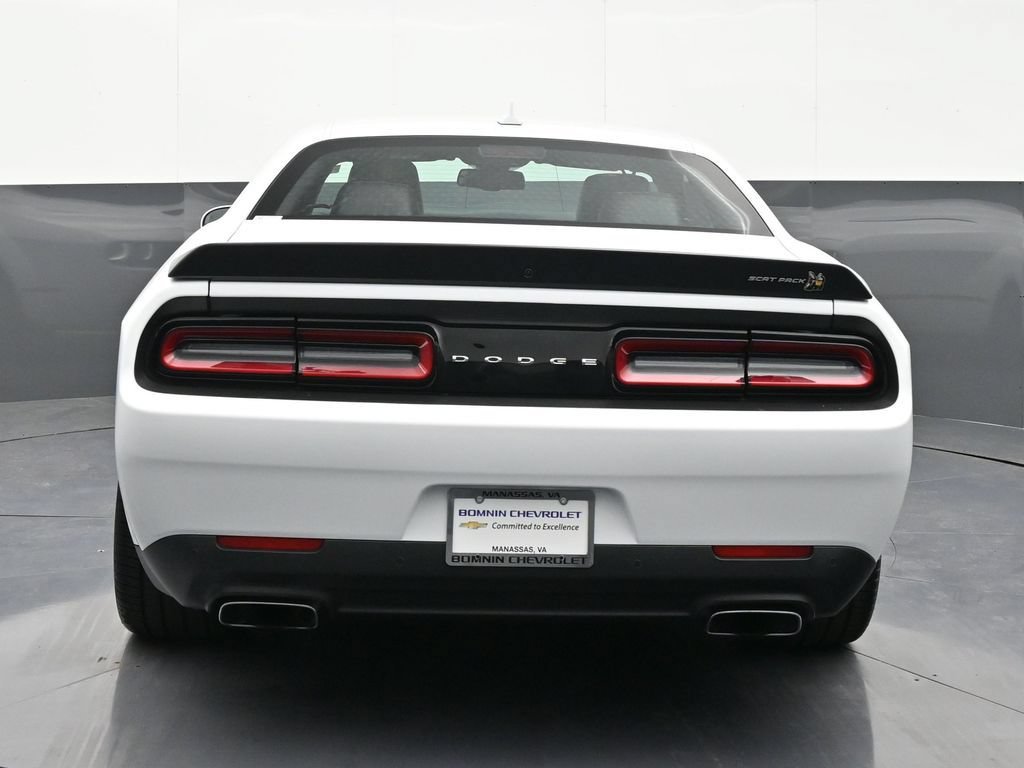 Used 2022 Dodge Challenger R/T Scat Pack RWD image 4