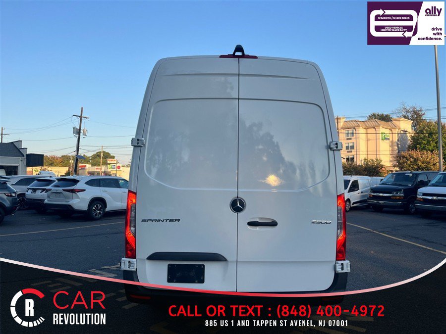 Used 2025 Mercedes-Benz Sprinter 2500 image 6