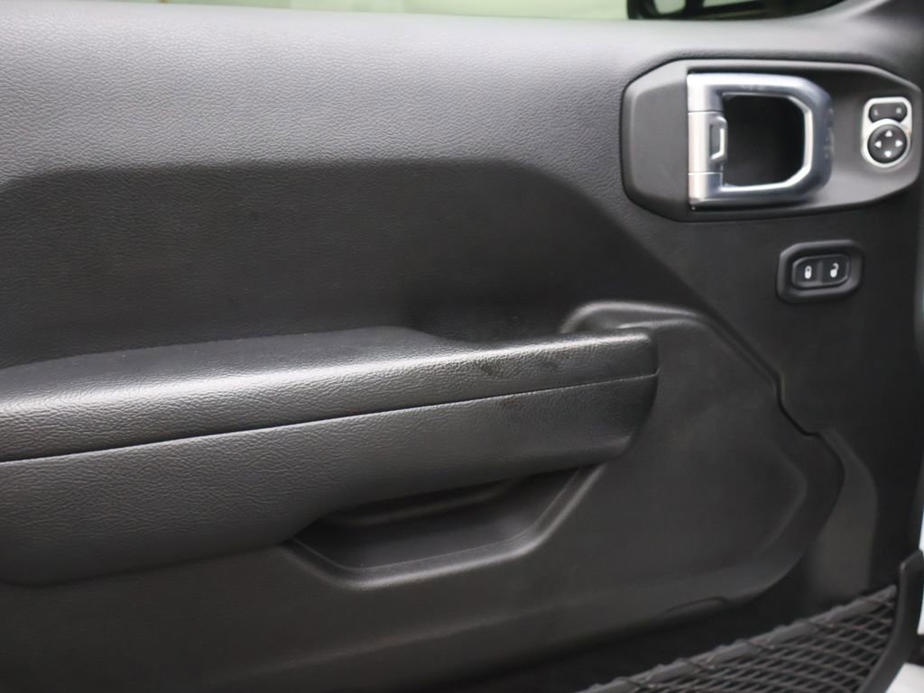 Used 2022 Jeep Gladiator Sport AWD/4WD image 18