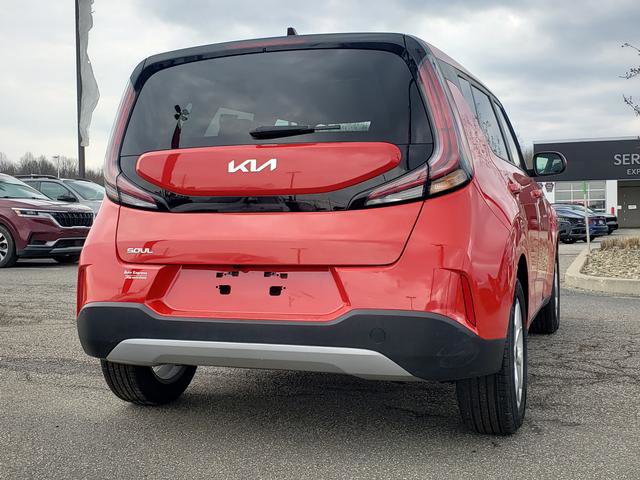 Certified 2023 Kia Soul LX w/ LX Technology Package image 4