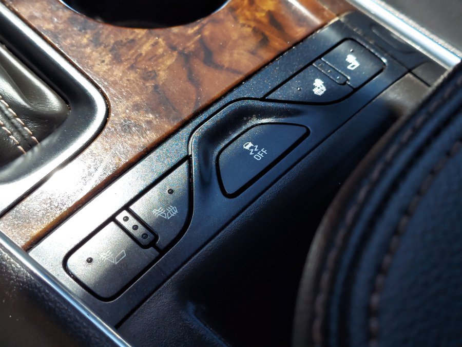 Used 2014 Chevrolet Impala LT w/ Premium Seating Package FWD image 16