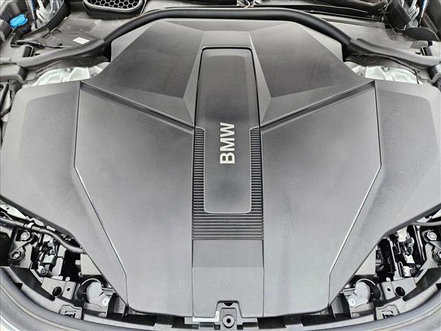 New 2026 BMW i7 xDrive60 AWD/4WD image 16