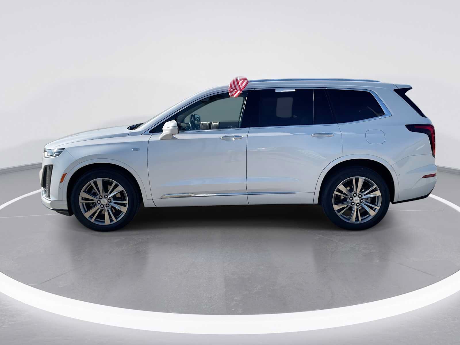 Used 2024 Cadillac XT6 Premium Luxury w/ Platinum Package AWD/4WD image 6