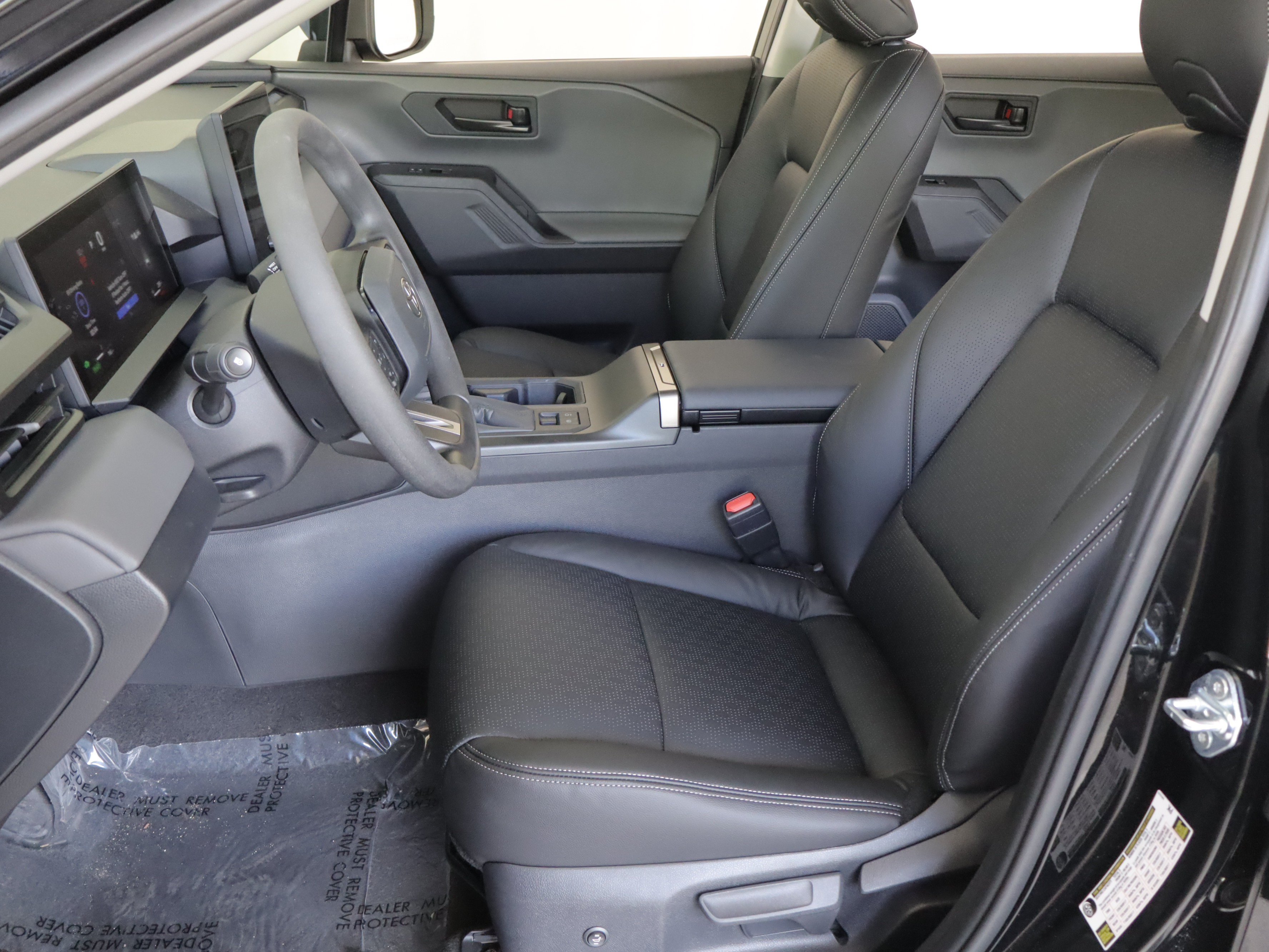 Used 2026 Toyota RAV4 LE AWD/4WD image 7