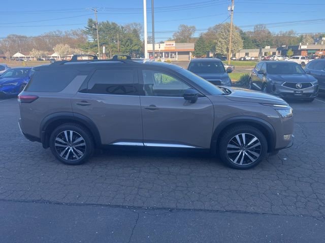 Used 2023 Nissan Pathfinder Platinum AWD/4WD image 22
