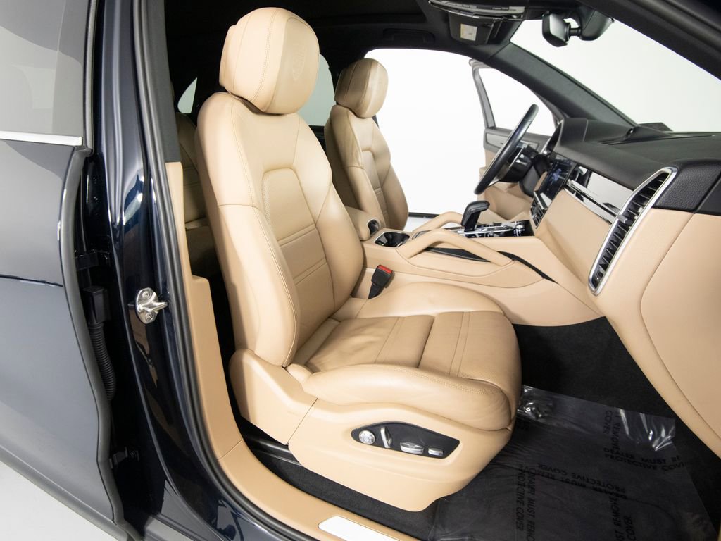 Certified 2020 Porsche Cayenne AWD/4WD image 34
