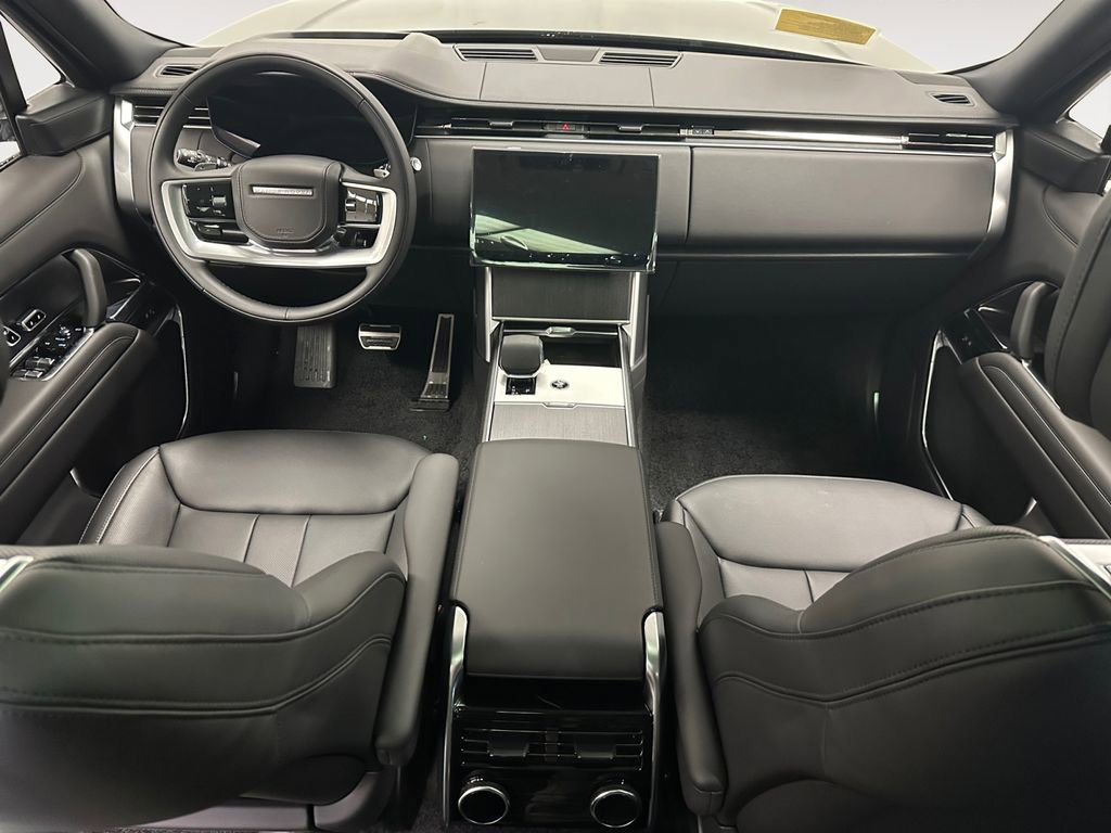 New 2026 Land Rover Range Rover Long Wheelbase SE AWD/4WD image 10