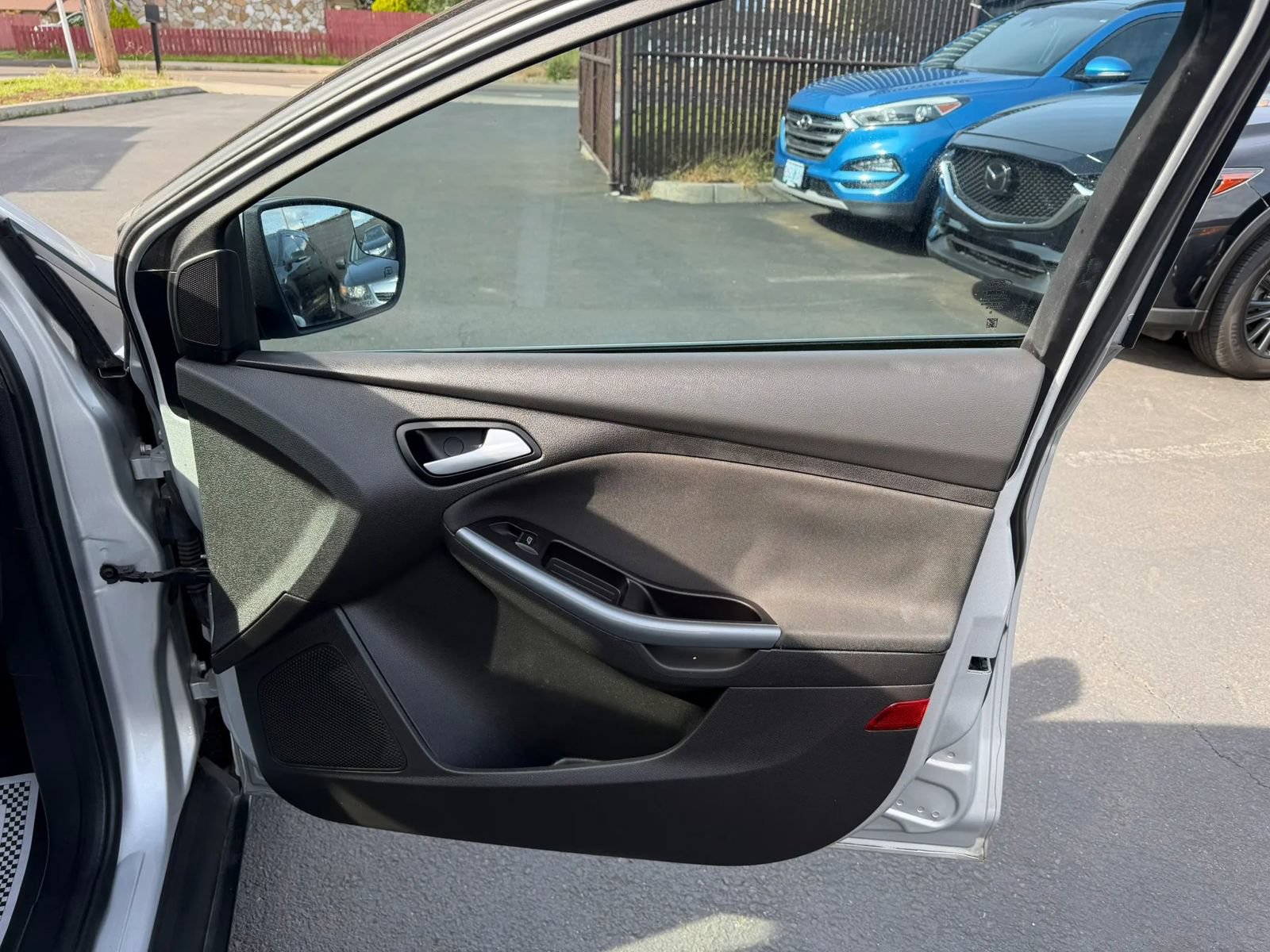 Used 2013 Ford Focus Titanium w/ Titanium Handling Pkg FWD image 15