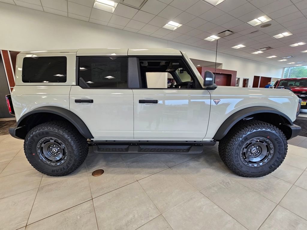 New 2025 Ford Bronco Badlands image 8