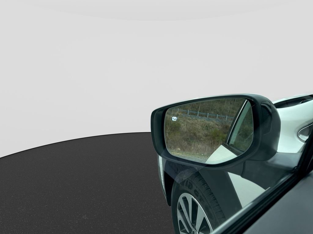 Certified 2025 Subaru Outback Premium image 12