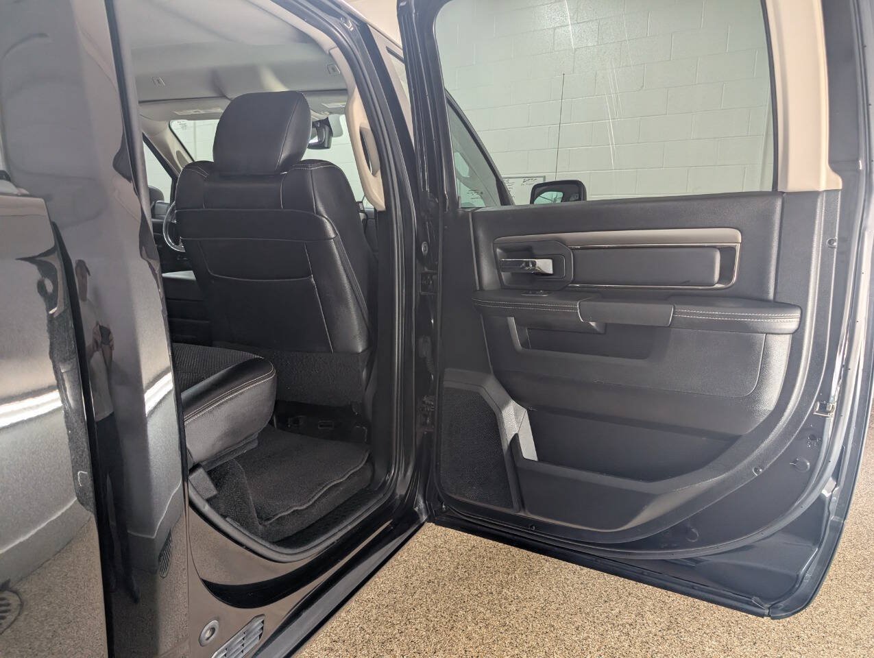 Used 2017 RAM 1500 Sport AWD/4WD image 16