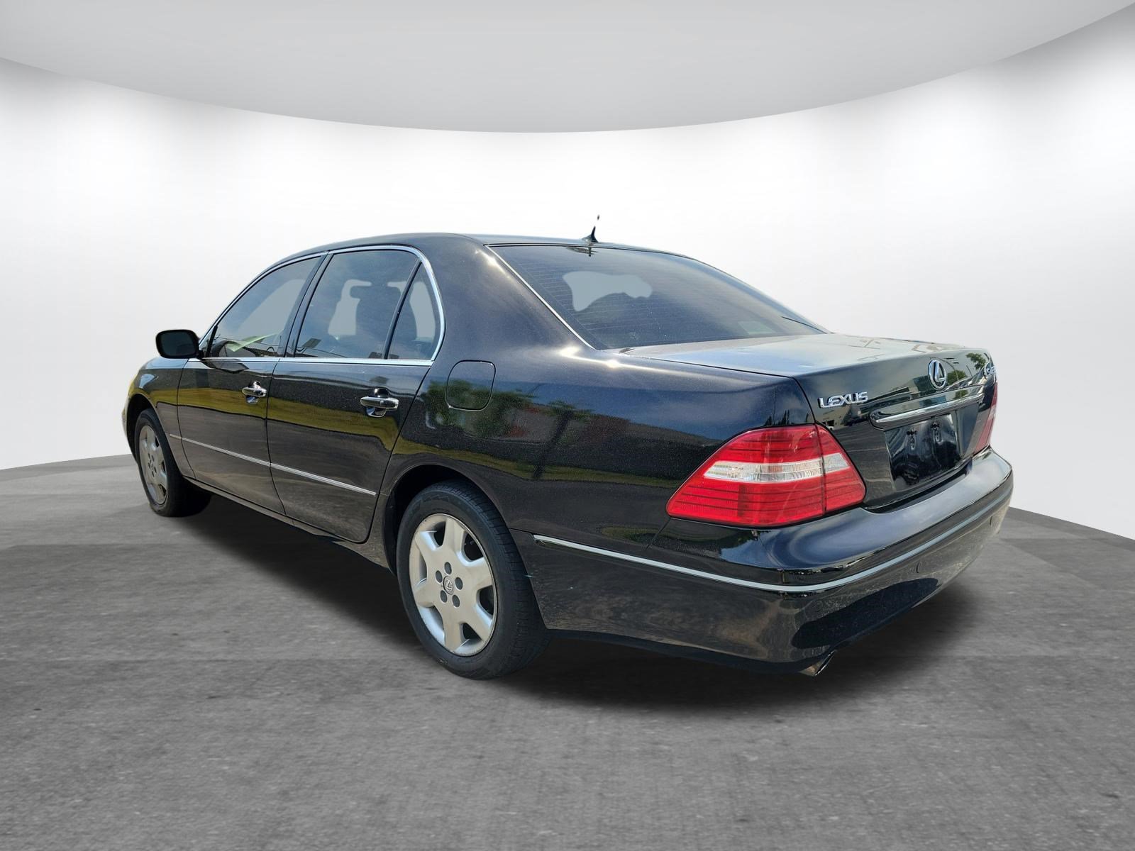 Used 2005 Lexus LS 430 RWD image 23