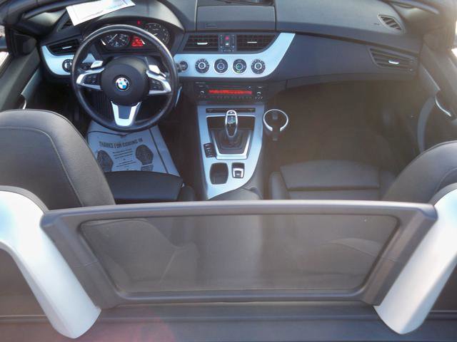 Used 2011 BMW Z4 sDrive35i image 15