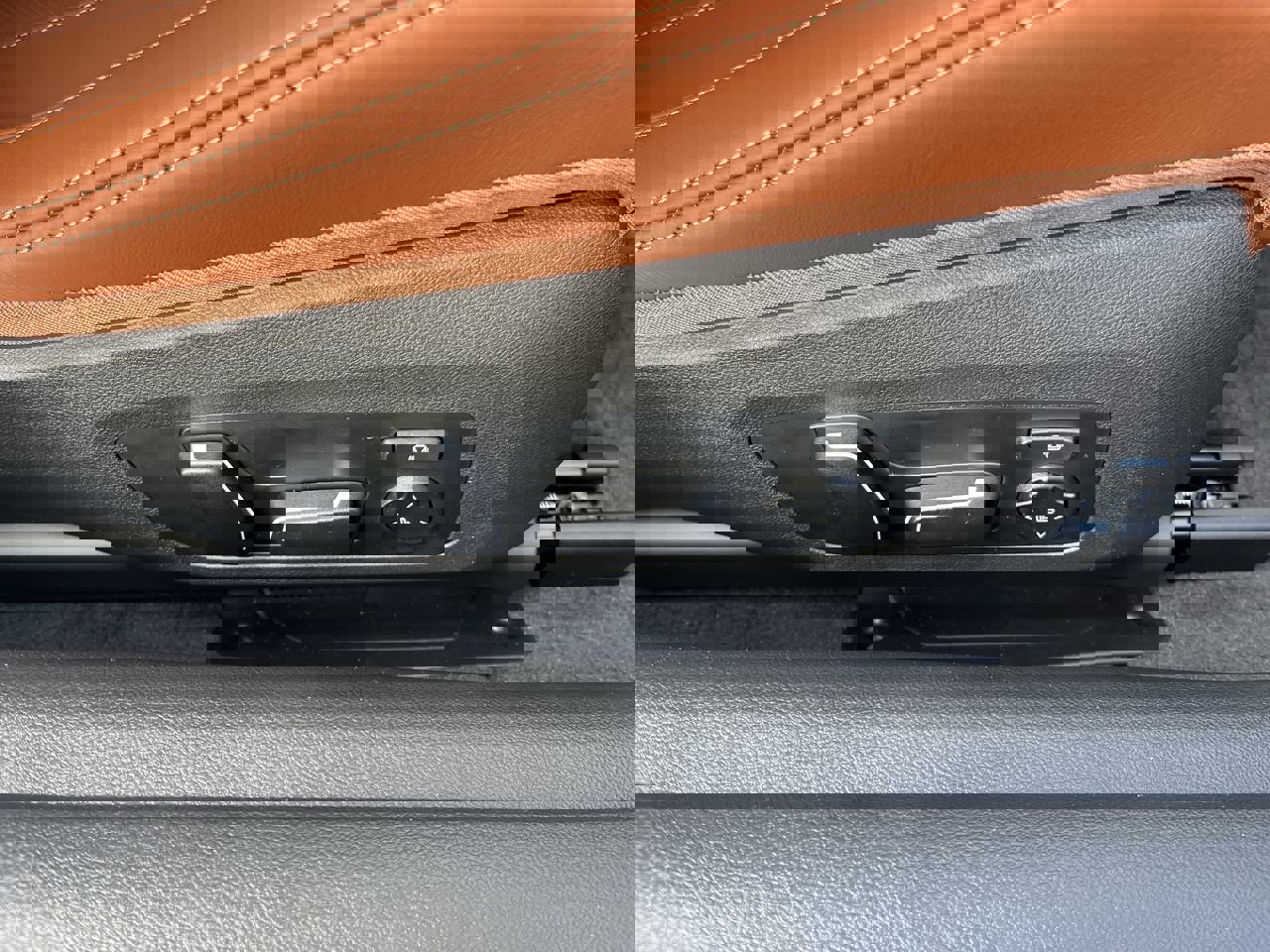 New 2026 BMW M4 Coupe w/ Executive Package image 36