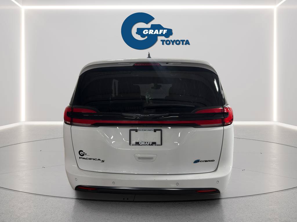 Used 2024 Chrysler Pacifica Limited FWD image 9