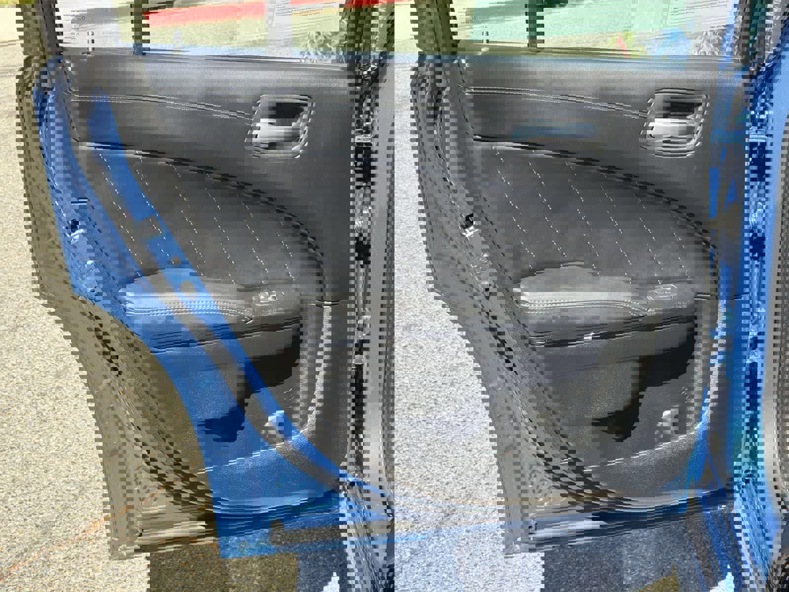 Used 2023 Dodge Charger R/T w/ Plus Group image 27