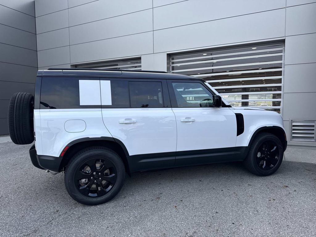 New 2026 Land Rover Defender 110 S AWD/4WD image 7