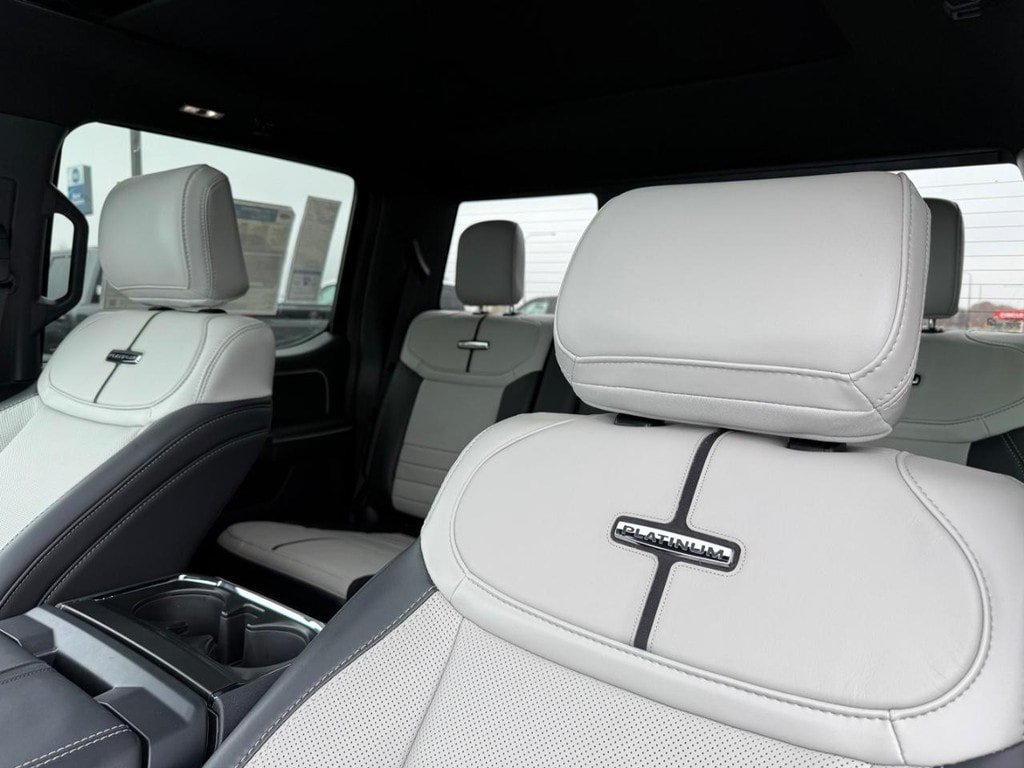 New 2025 Ford F150 Lightning Platinum AWD/4WD image 5