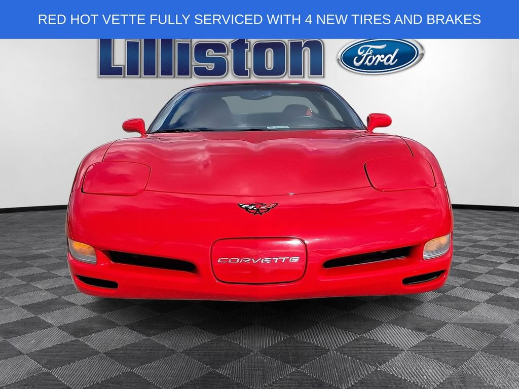 Used 2002 Chevrolet Corvette Coupe w/ Preferred Equipment Group2 RWD image 2