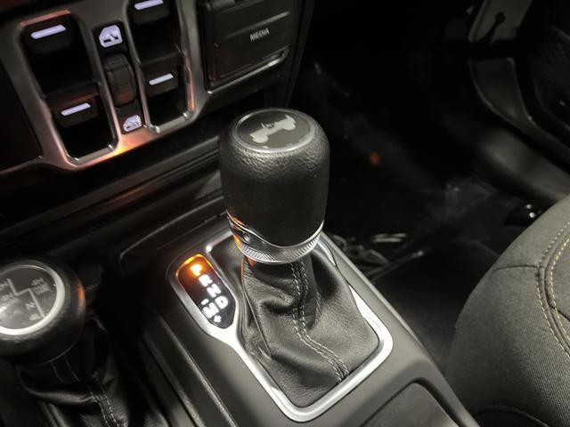 Used 2024 Jeep Wrangler Unlimited image 18