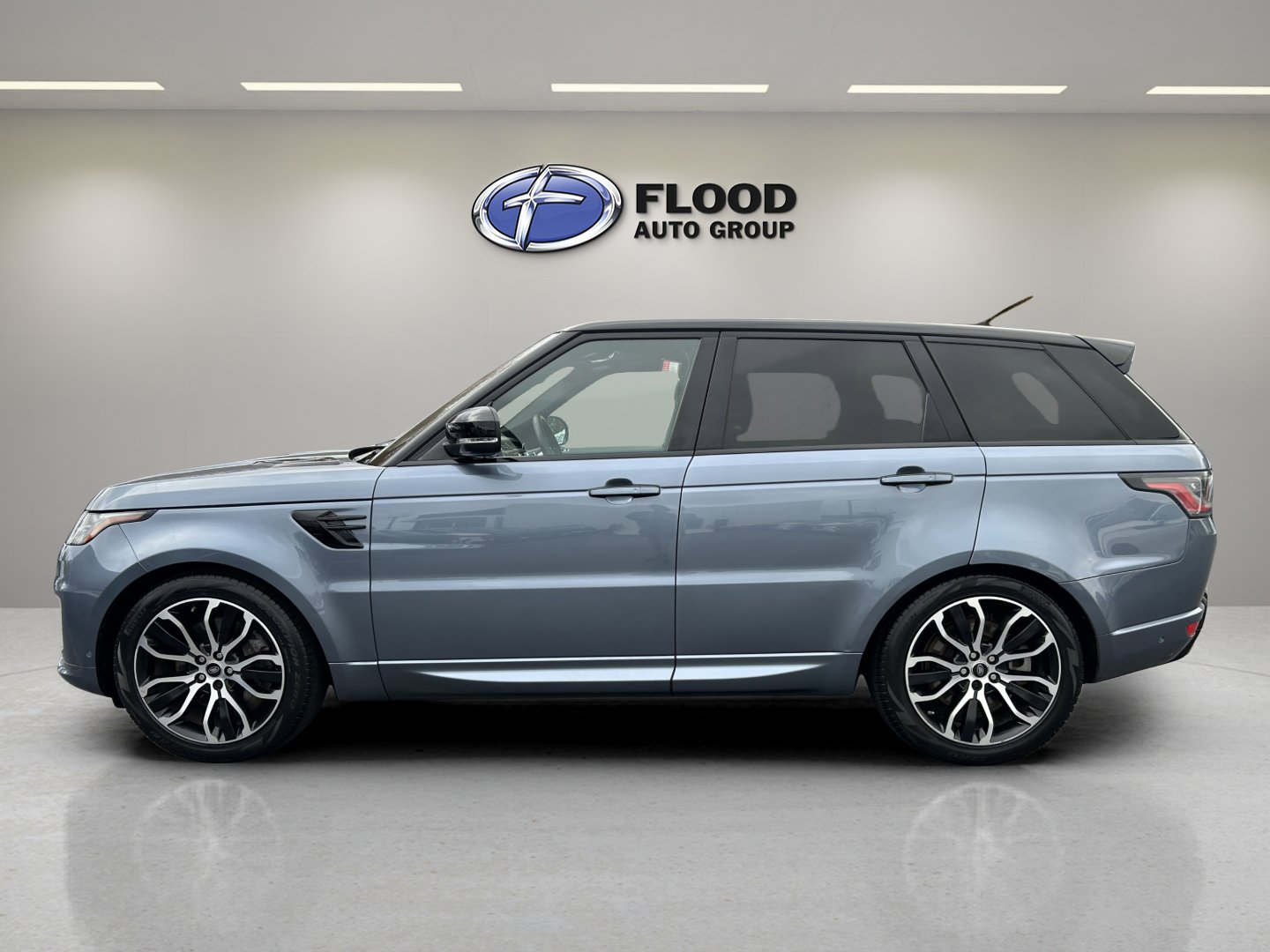 Used 2019 Land Rover Range Rover Sport HSE Dynamic image 4