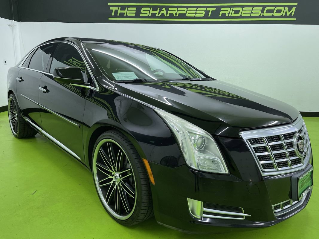 Used 2013 Cadillac XTS Luxury w/ Driver Awareness Package image 2