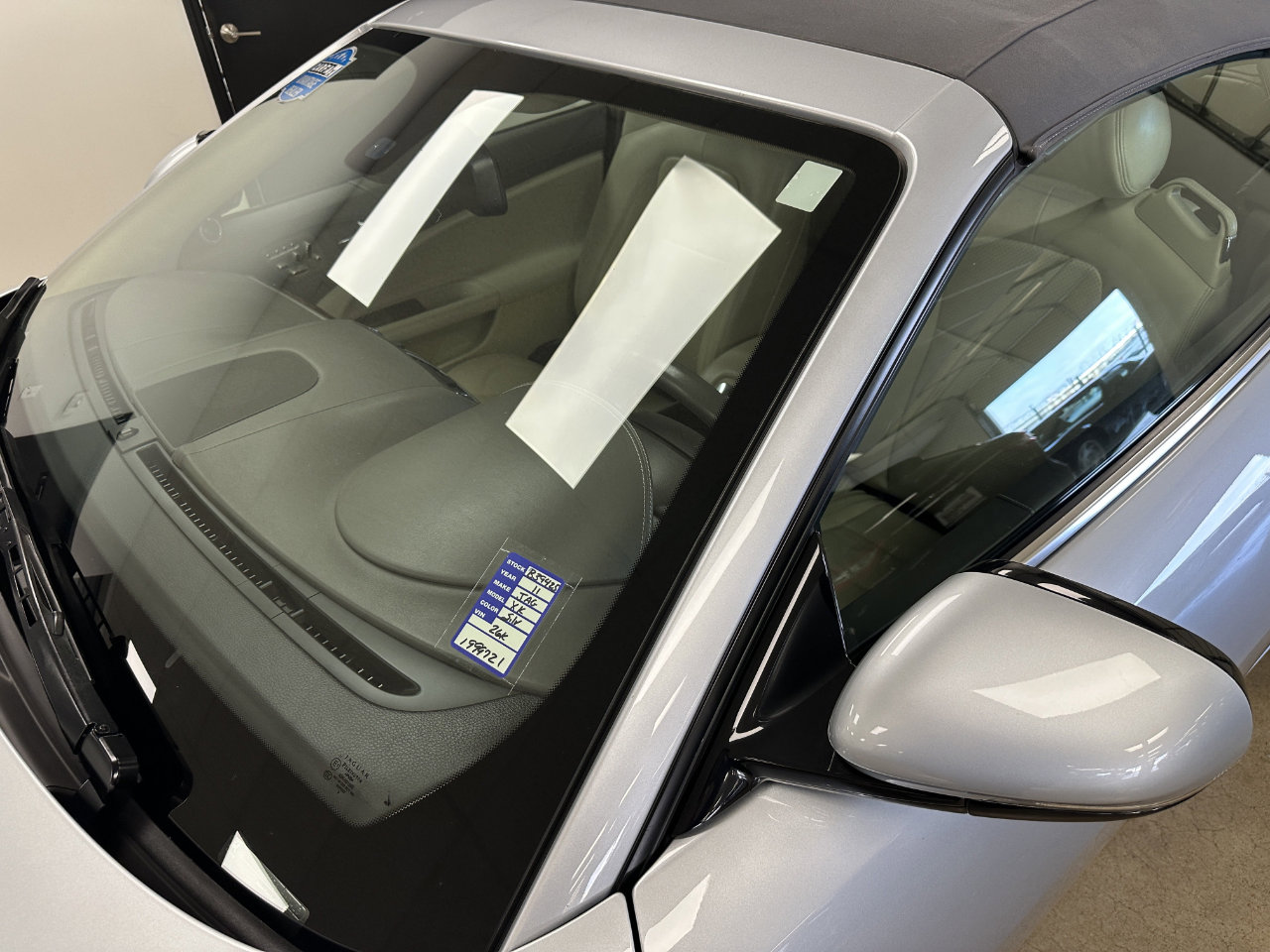 Used 2011 Jaguar XK Convertible image 15