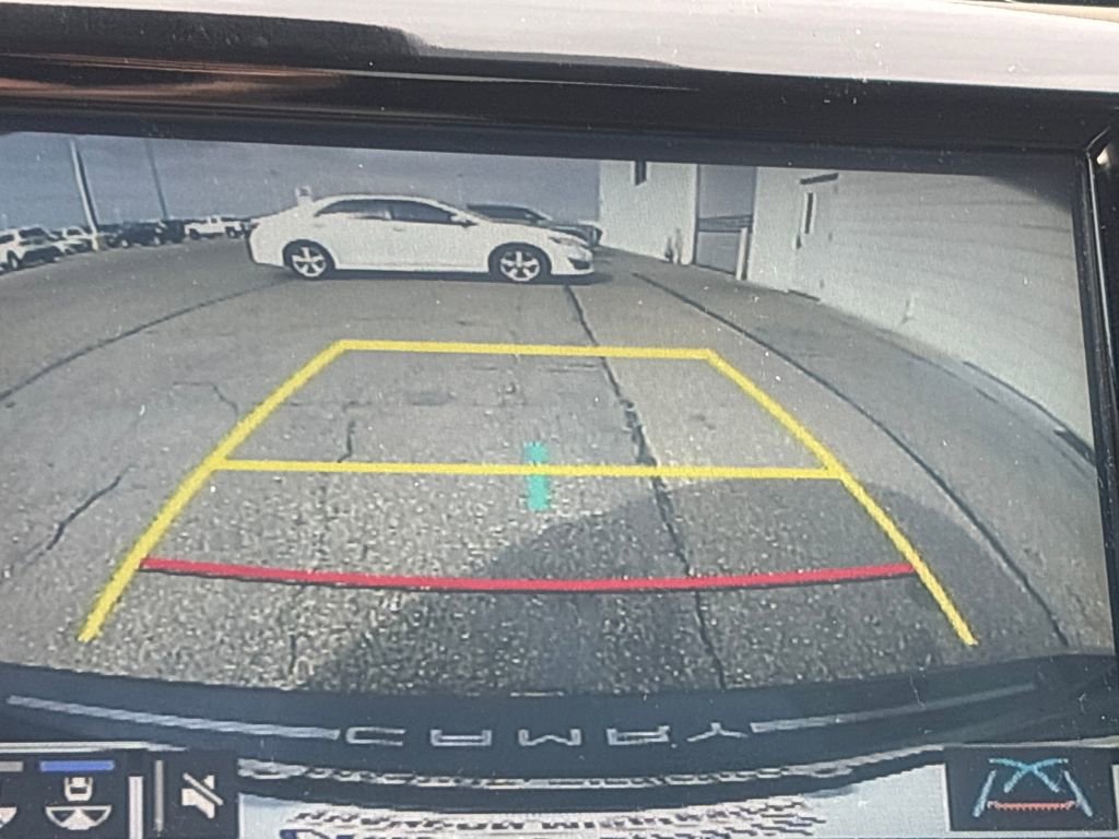 Used 2018 Toyota Camry LE w/ Convenience Package image 10