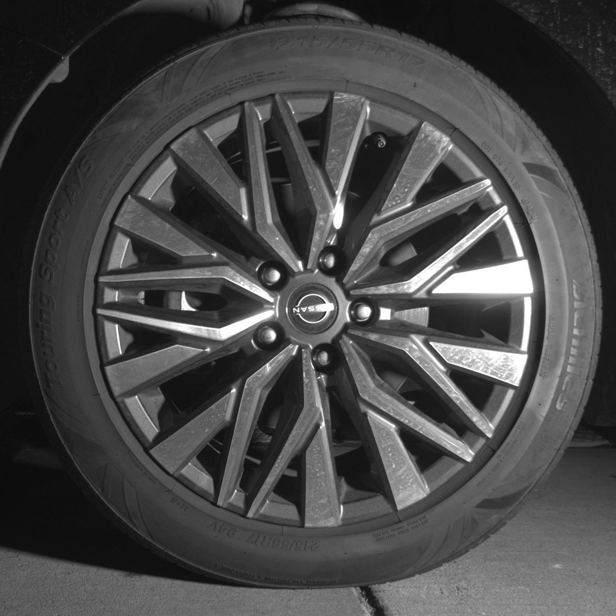 Used 2025 Nissan Altima 2.5 SV image 12